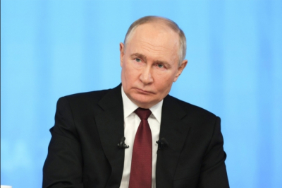 Путин призвал россиян быть осторожными с угрозами ИИ