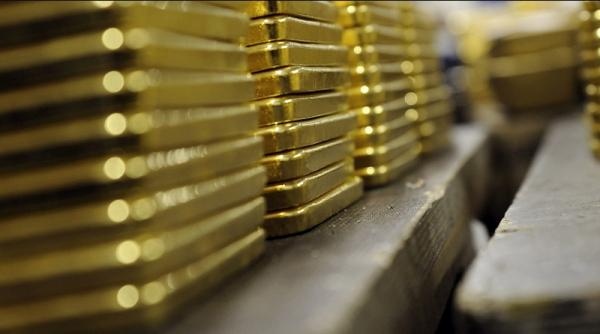 Цена серебра достигла рекорда &mdash; $57,86 за унцию