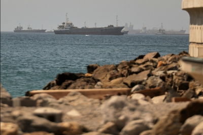 Тайный конвейер в Ормузе: как нефть уходит под носом у всего мира