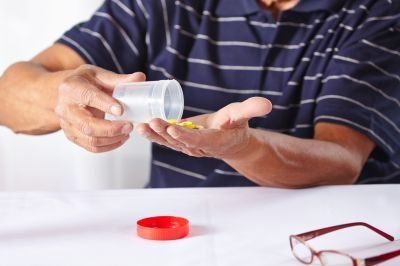 Сокращенная антитромбоцитарная терапия не уступает стандартному лечению