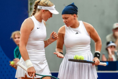 Андреева одерживает уверенную победу над Шнайдер и выходит в финал турнира в Аделаиде