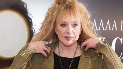 Как на самом деле зовут Аллу Пугачёву: история фамилий легендарной певицы