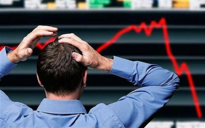Индекс Мосбиржи рухнул ниже психологической отметки 2500: впервые за полгода